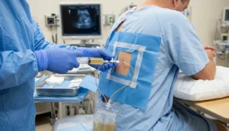 Procedimiento de toracocentesis guiado por ultrasonido en República Dominicana